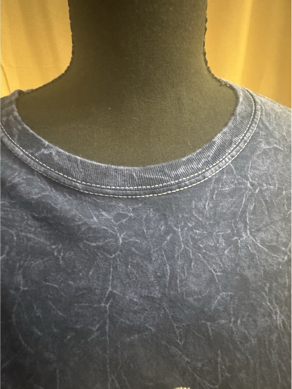 Dallas Mineral Wash Glitter Graphic T-Shirt – Size Large – NWT - Picture 4 of 6
